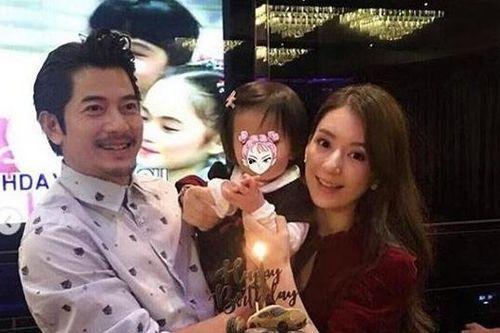 郭富城和女明星合影,甜蜜瞬间曝光